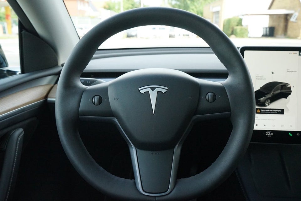 Tesla Model Y Long Range AWD 5d