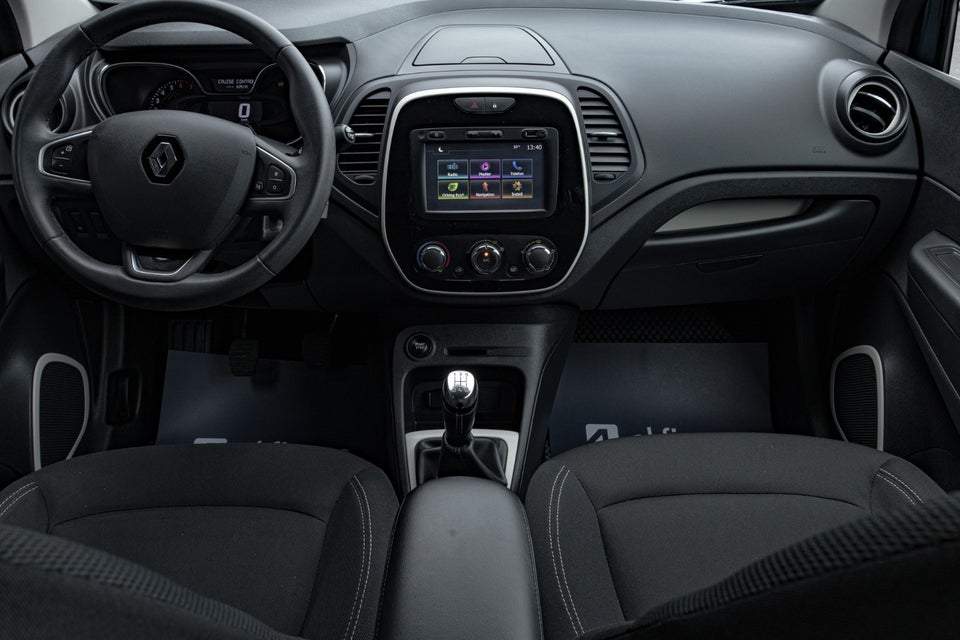 Renault Captur 0,9 TCe 90 Expression 5d