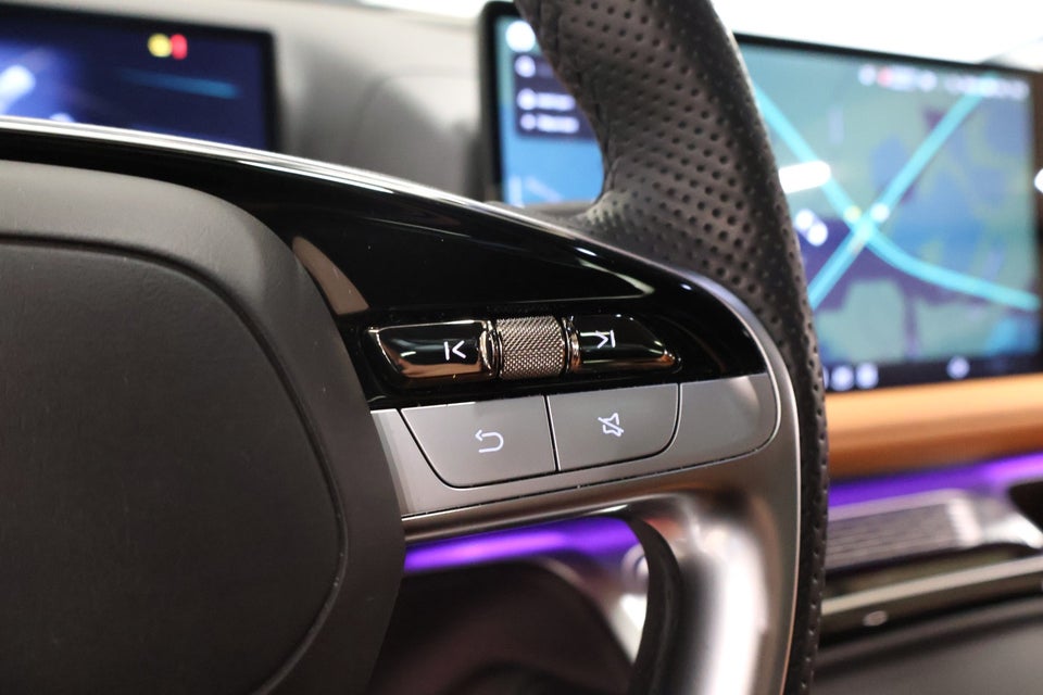 Xpeng G9 Standard Range 5d