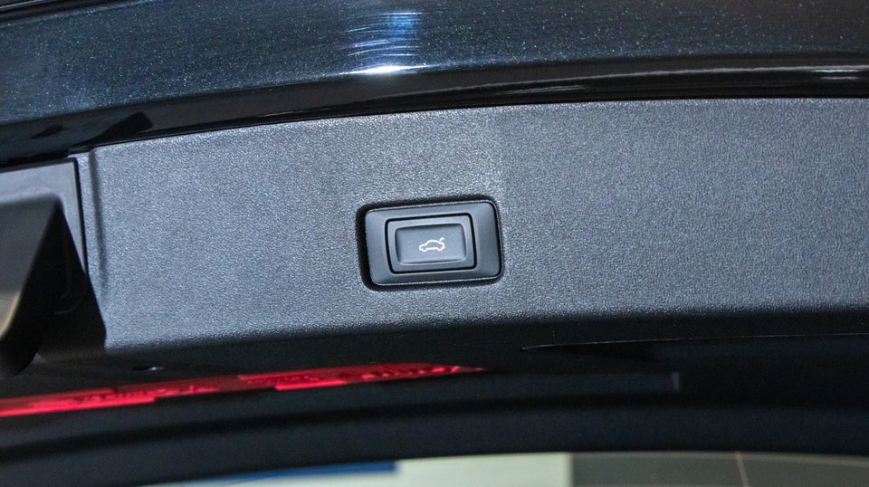 Audi Q4 e-tron 45 S-line 5d