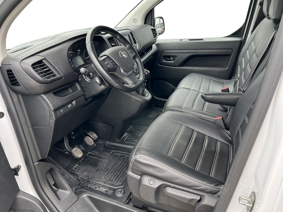 Toyota ProAce 2,0 D 144 Long Comfort Master 4d