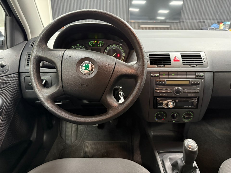 Skoda Fabia 1,4 16V 75 Ambiente 4d