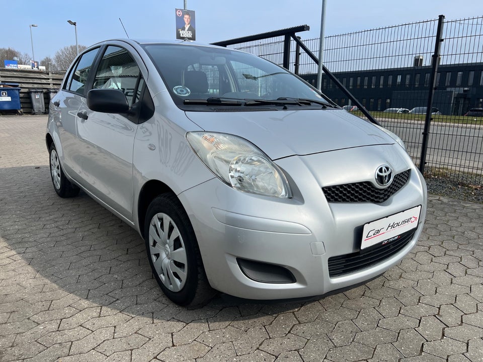 Toyota Yaris 1,0 TX 5d
