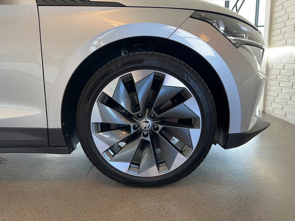 Skoda Enyaq 80 iV Loft 5d