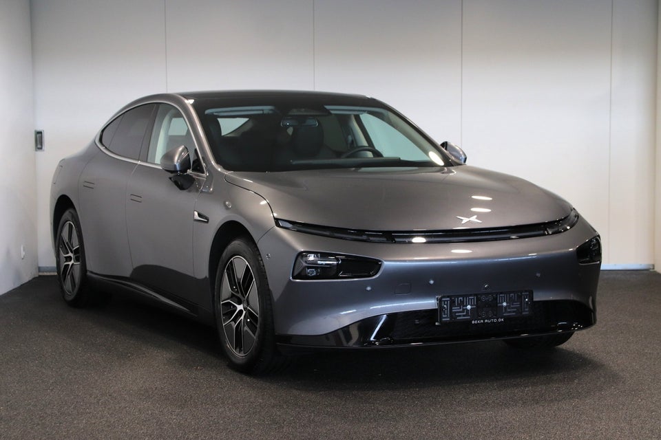 Xpeng P7 Long Range 4d