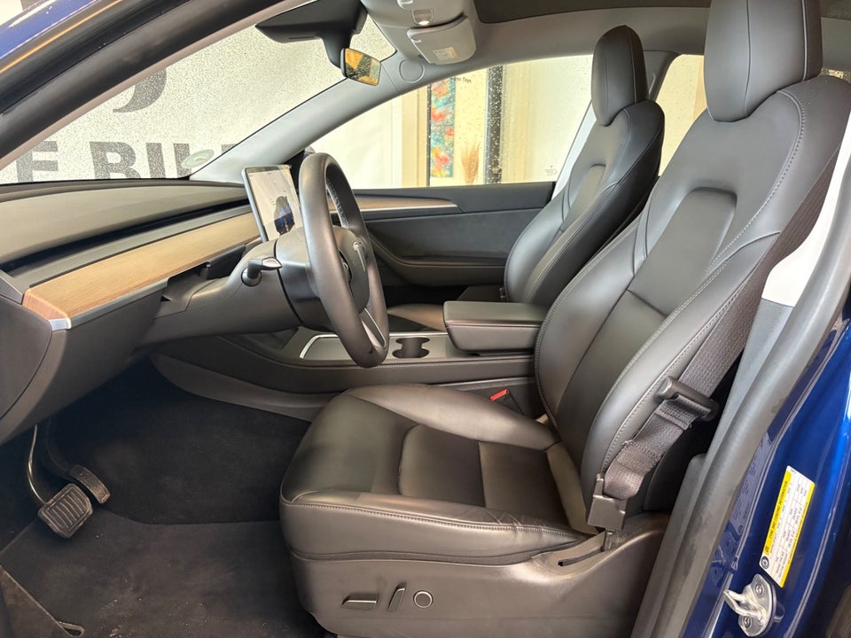 Tesla Model Y Long Range AWD 5d