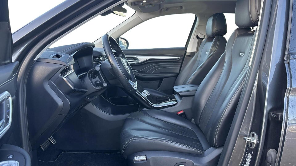 MG Marvel R Luxury 5d