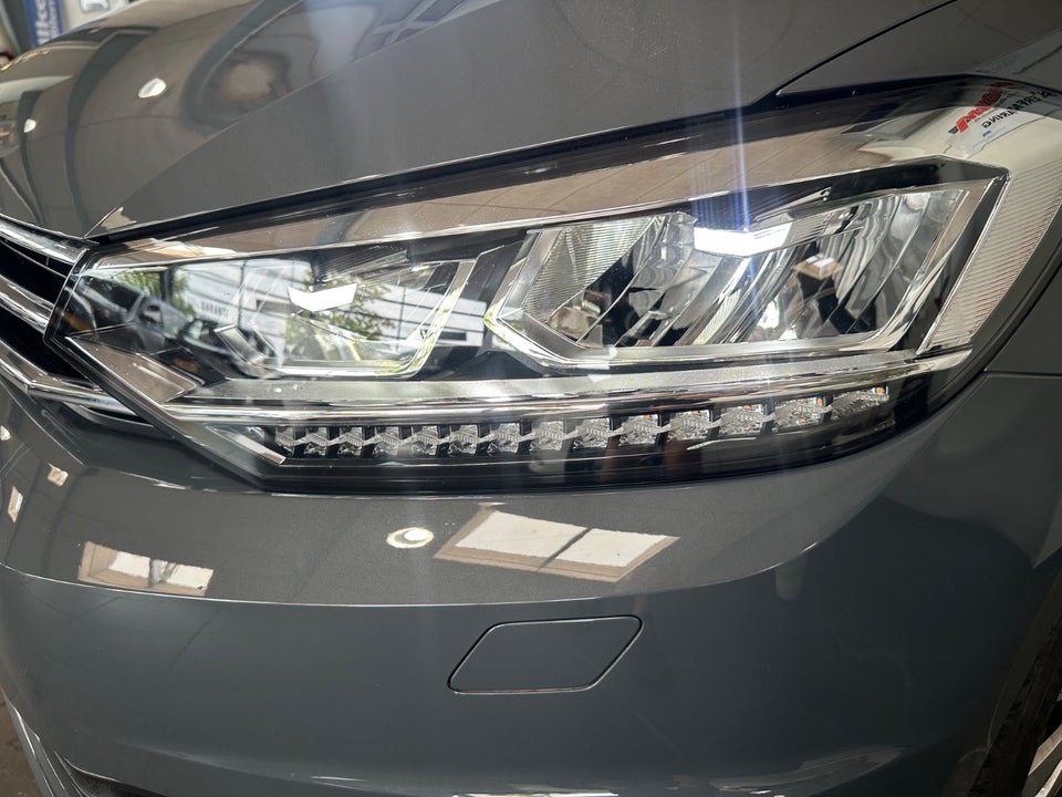 VW Touran 1,5 TSi 150 Comfortline Family DSG Van 5d
