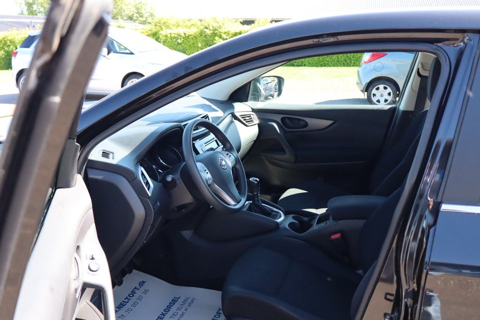 Nissan Qashqai 1,2 Dig-T 115 Tekna 5d