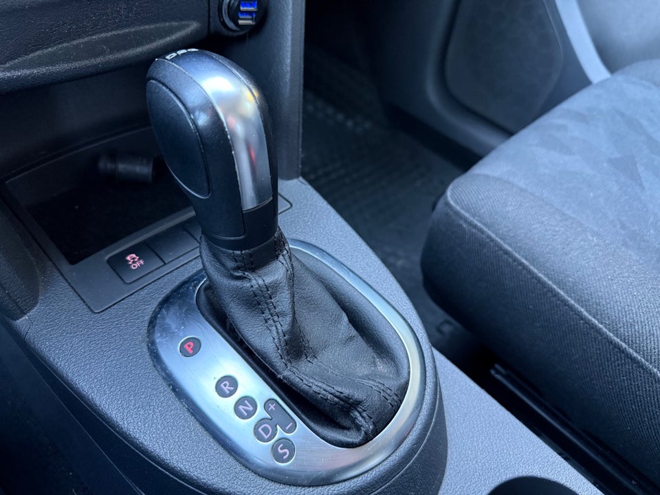 VW Caddy 1,6 TDi 102 Trendline DSG 4d