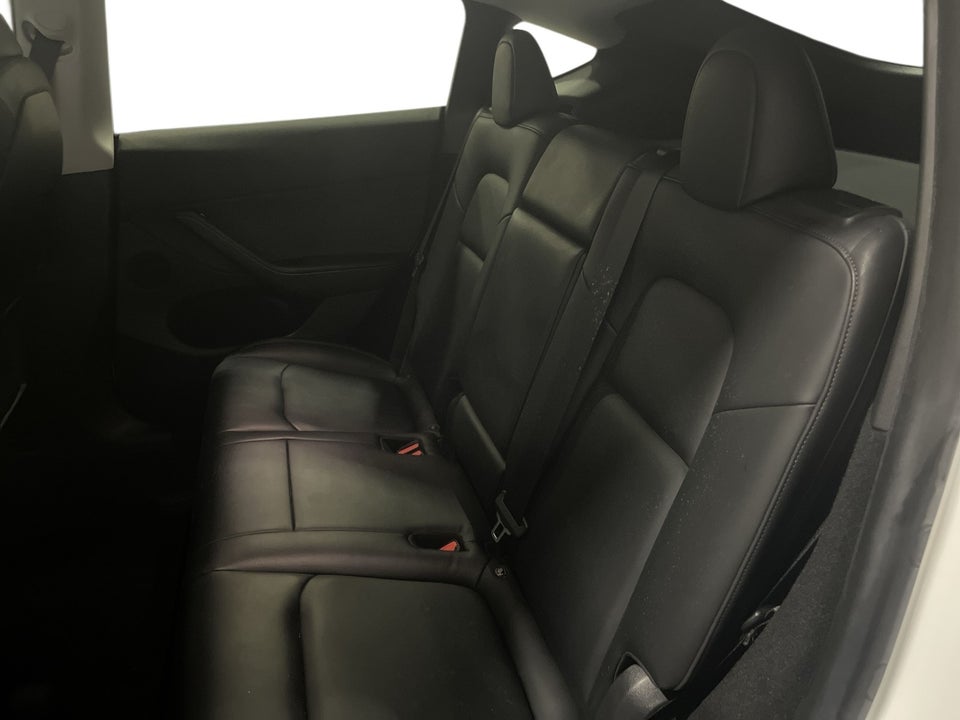 Tesla Model Y Long Range AWD 5d