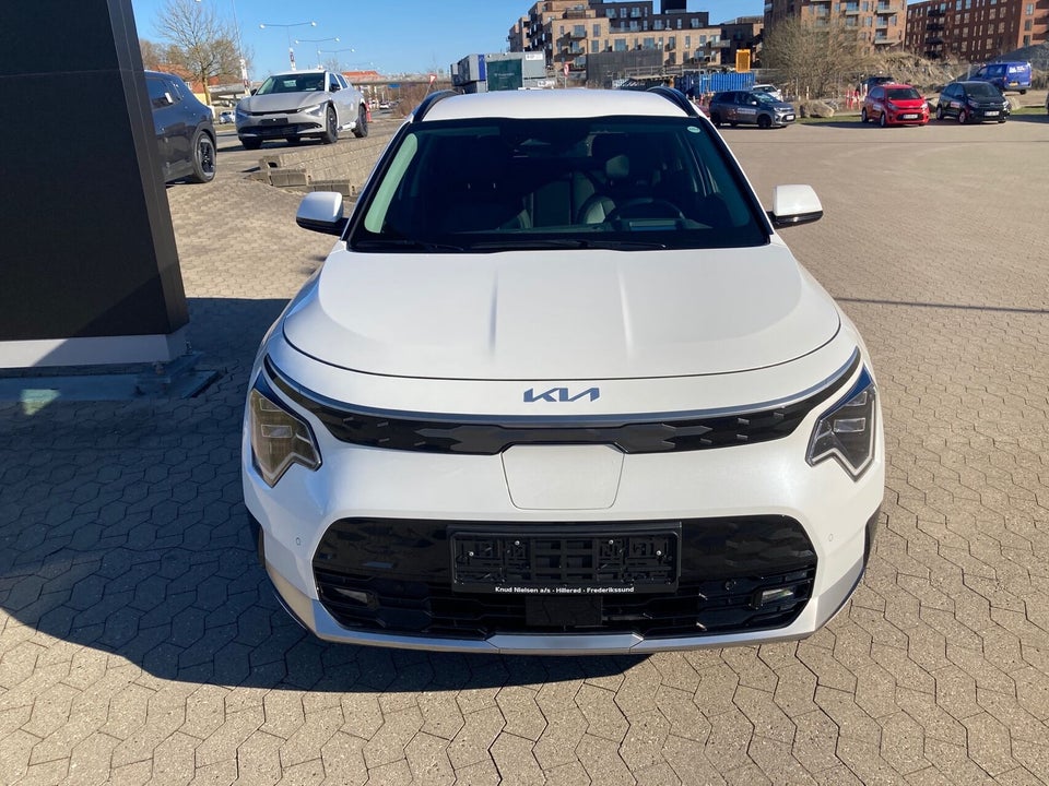 Kia Niro 64 EV Upgrade 5d