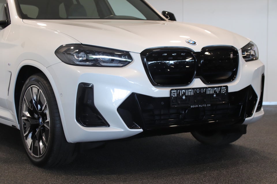 BMW iX3 Charged Plus M-Sport 5d