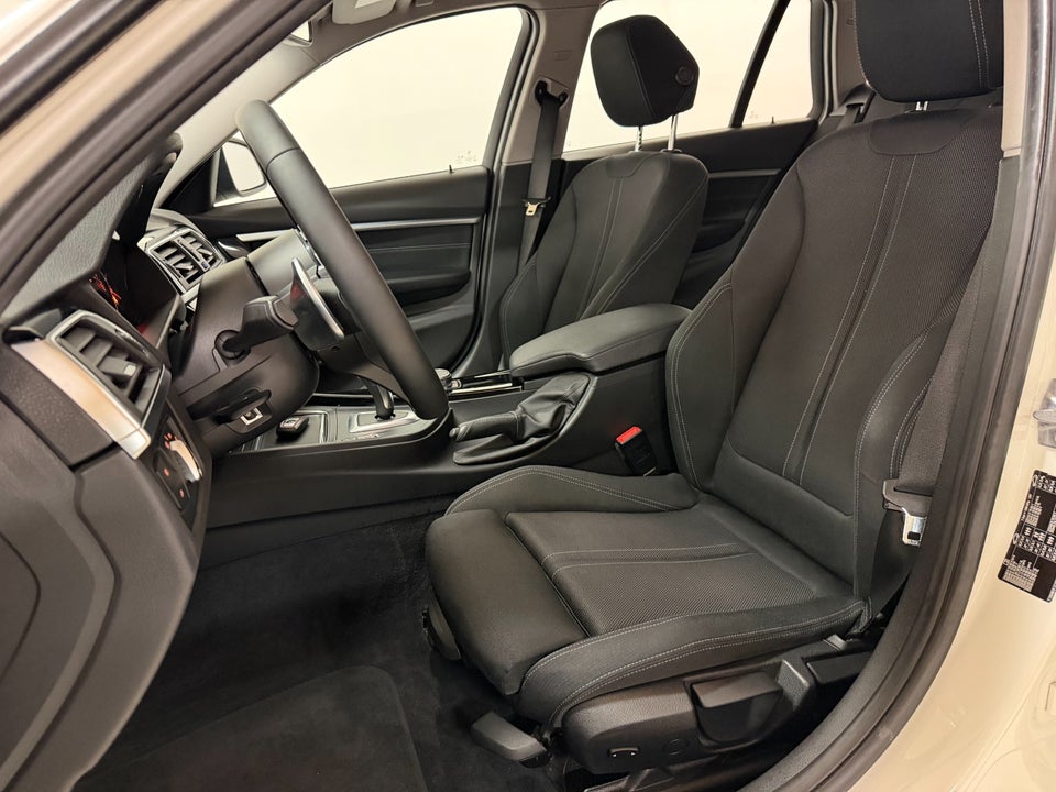 BMW 318d 2,0 Touring aut. 5d