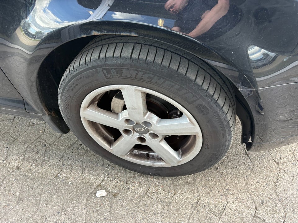 Audi A3 1,6 Ambiente Sportback 5d