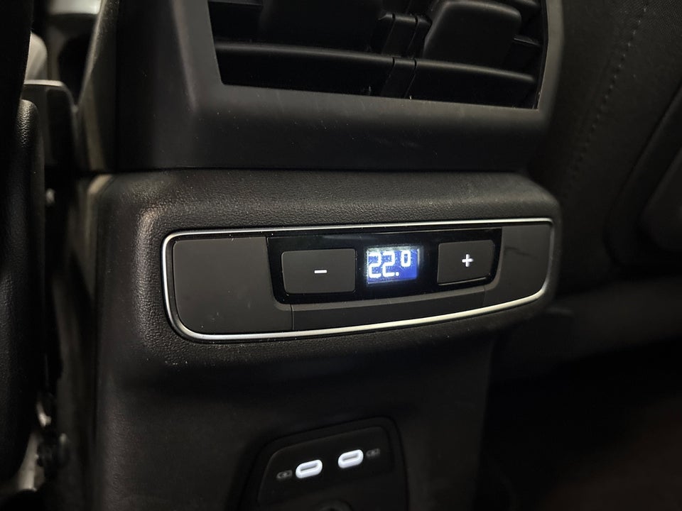 Audi Q4 e-tron 40 Advanced 5d