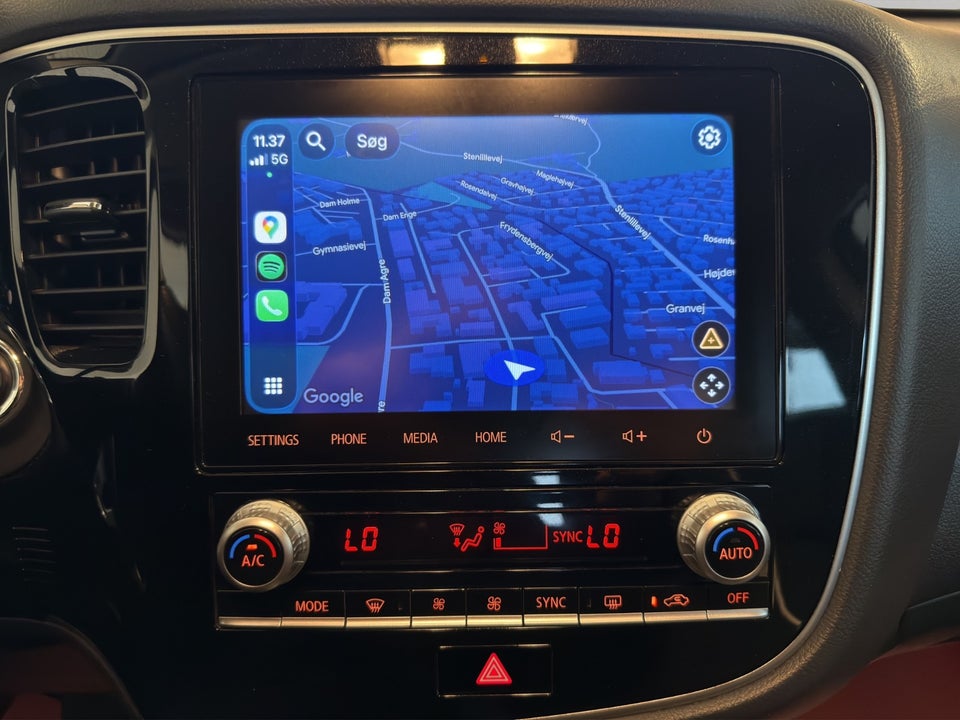 Mitsubishi Outlander 2,4 PHEV Invite CVT 4WD 5d