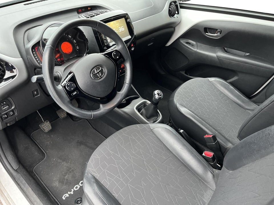 Toyota Aygo 1,0 VVT-i x-cite 5d