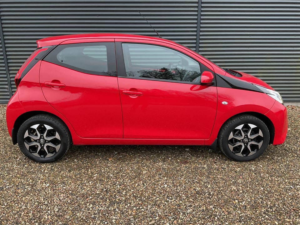 Toyota Aygo 1,0 VVT-i x-pression 5d