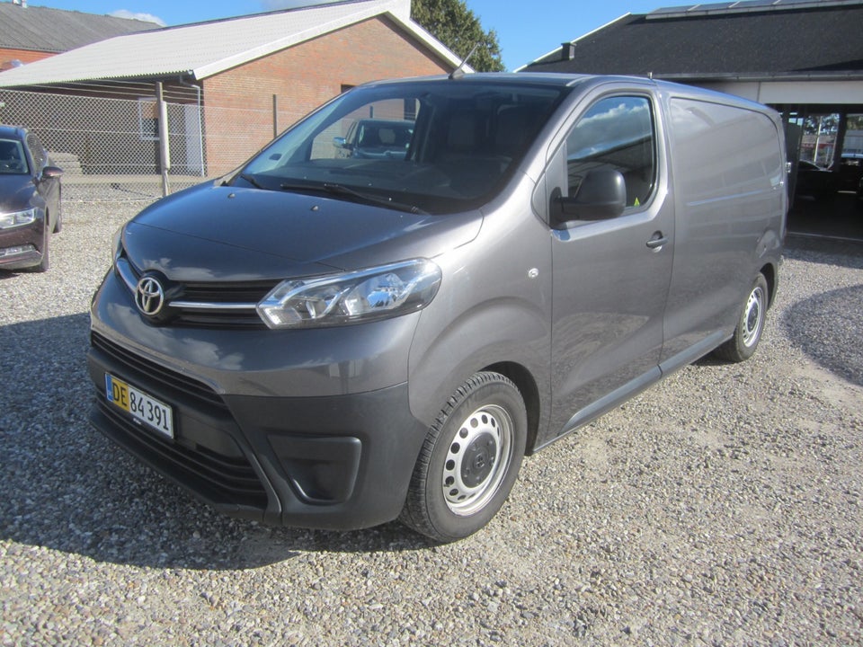 Toyota ProAce 1,6 D 115 Medium Comfort 5d