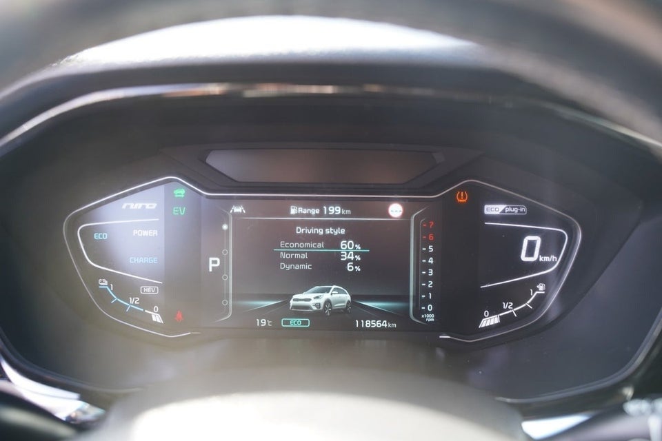 Kia Niro 1,6 PHEV Advance DCT 5d
