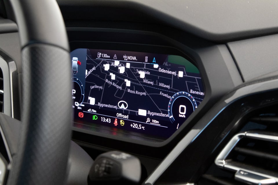 Audi Q4 e-tron 50 S-line quattro 5d