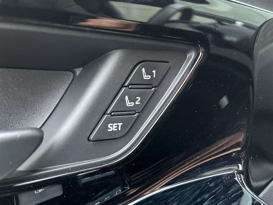 Toyota bZ4X Executive 5d