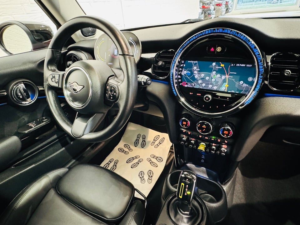 MINI Cooper SE Classic Trim 3d