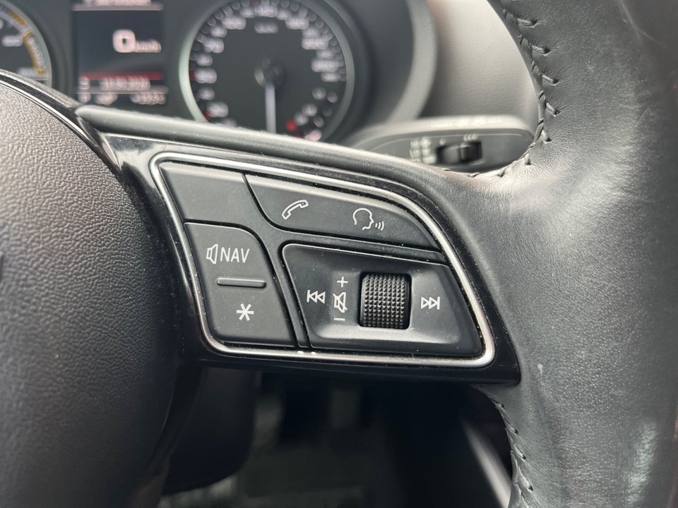 Audi A3 1,4 e-tron Sportback S-tr. 5d