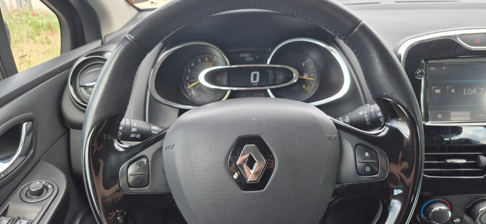 Renault Clio IV 1,2 16V Expression 5d