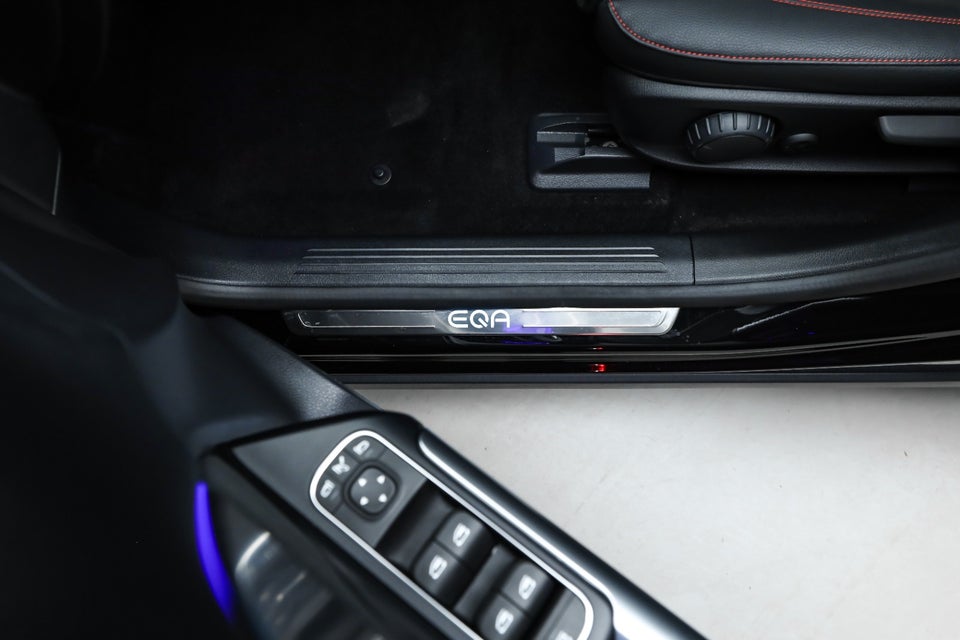 Mercedes EQA350 AMG Advance 4Matic 5d