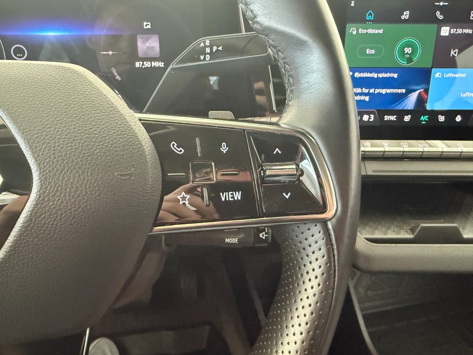 Renault Megane E-Tech 40 Equilibre 5d