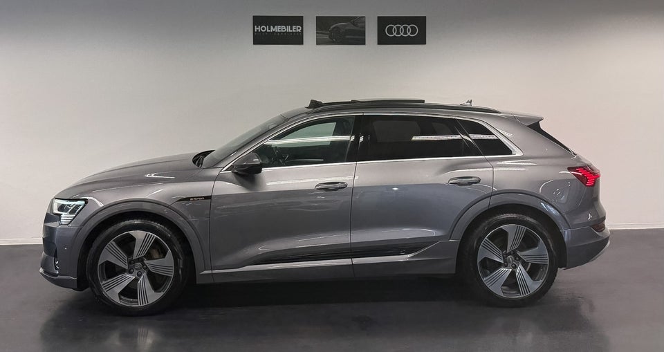 Audi e-tron 55 quattro 5d