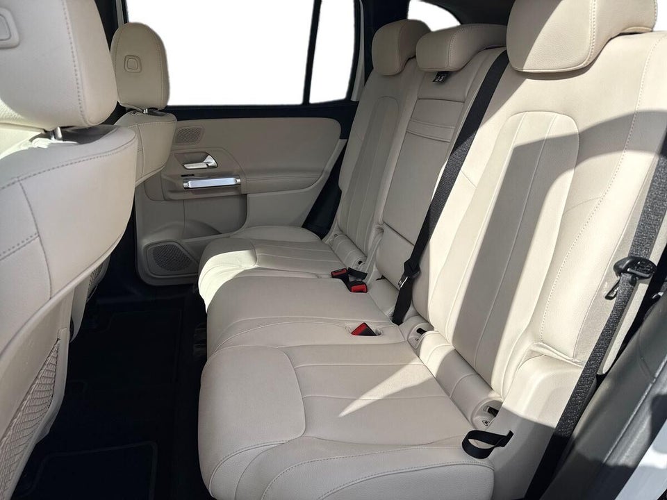 Mercedes EQB300 Progressive 4Matic 7prs 5d