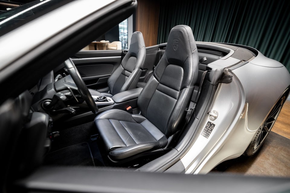 Porsche 911 Carrera 4S 3,0 Cabriolet PDK 2d