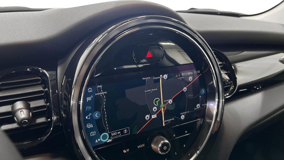 MINI Cooper SE Essential 3d