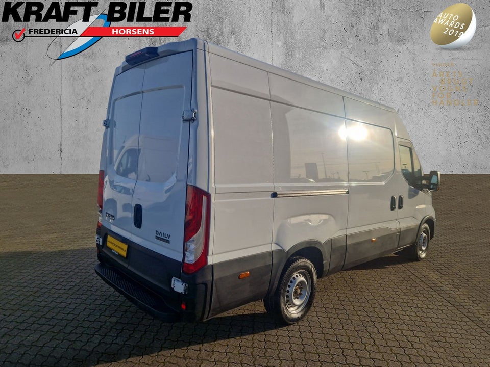 Iveco Daily 2,3 35S16 12m³ Kølevogn AG8