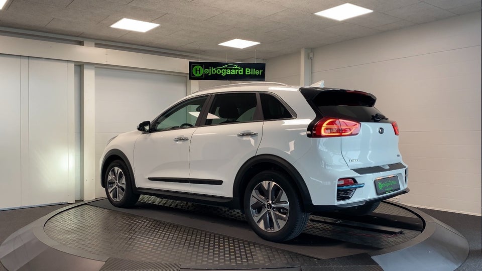 Kia e-Niro 64 Premium 5d