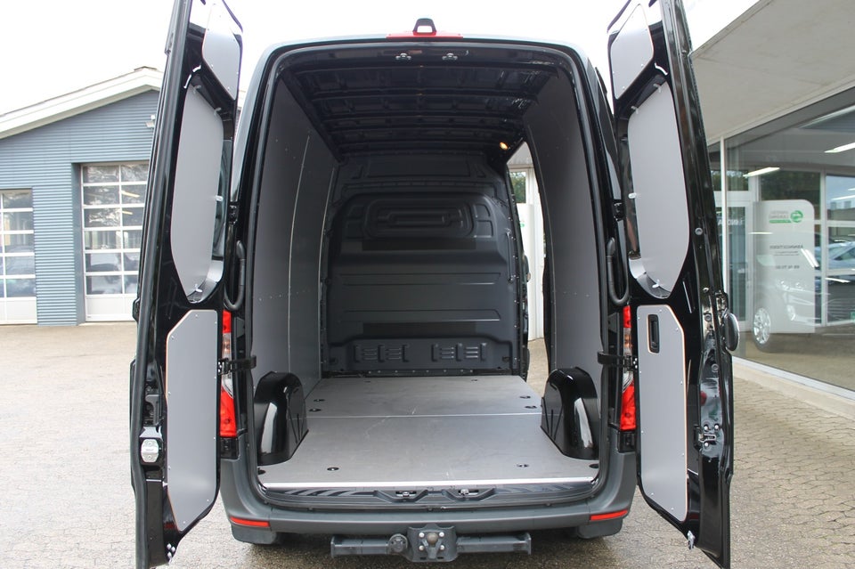 Mercedes Sprinter 215 2,0 CDi A2 Kassevogn aut. FWD