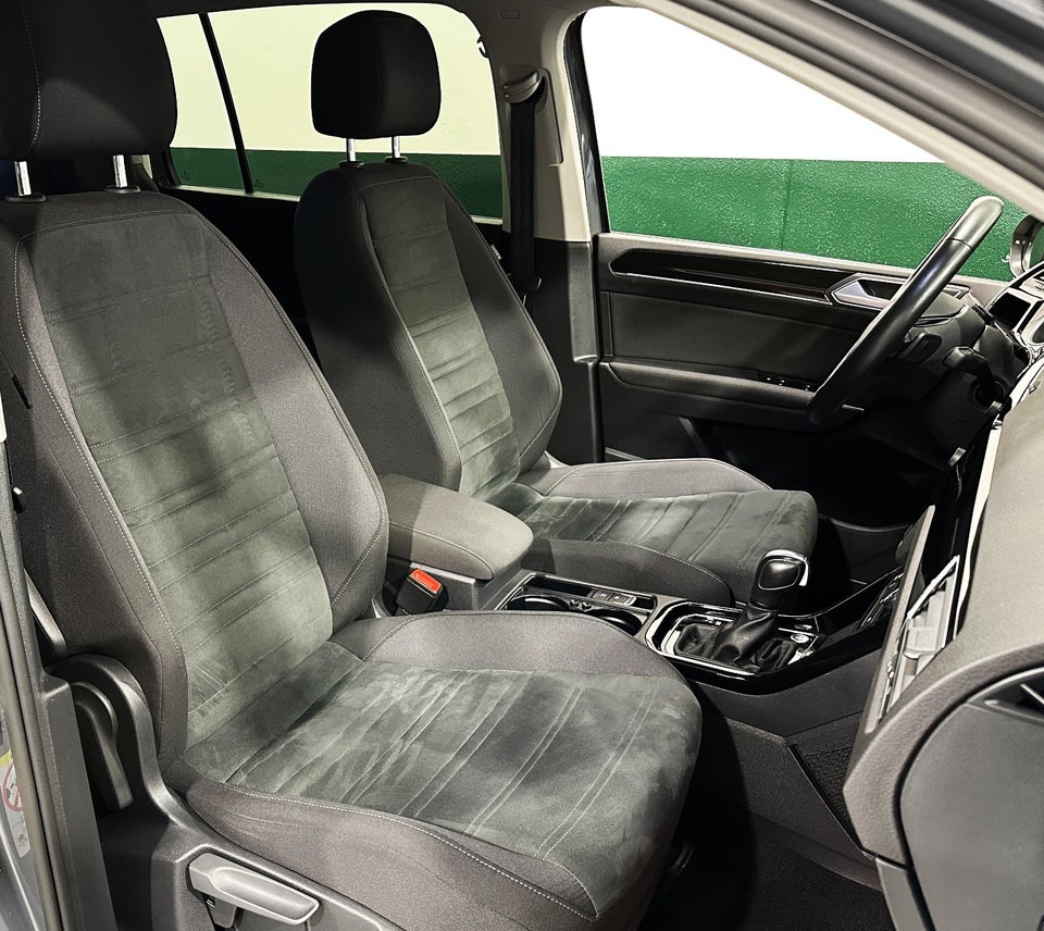 VW Touran 2,0 TDi 150 Highline DSG 7prs 5d