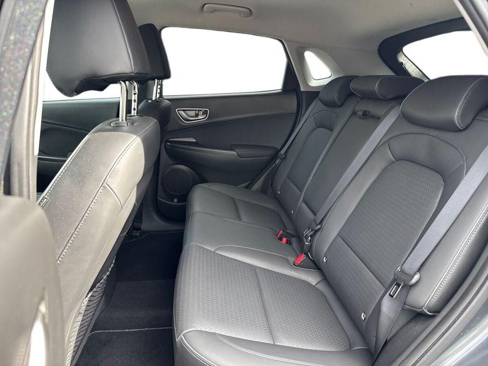 Hyundai Kona 64 EV Premium 5d