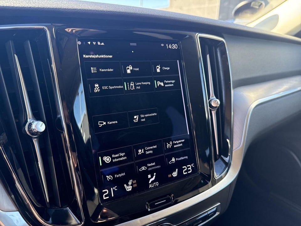 Volvo V60 2,0 T6 ReCharge Inscription X aut. AWD 5d