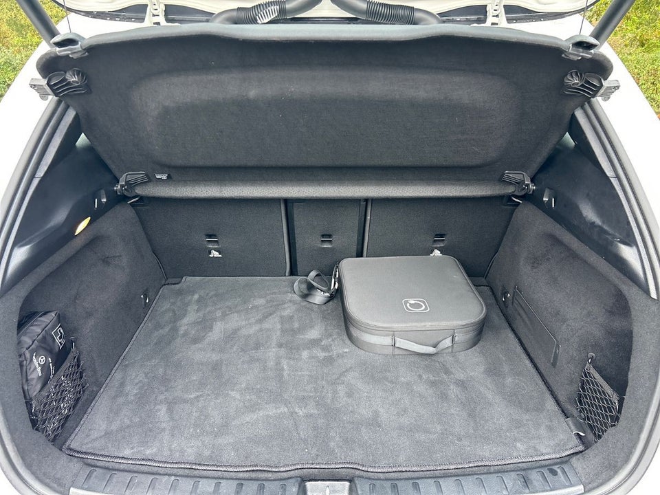 Mercedes EQA250+ Progressive 5d