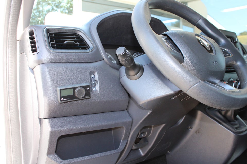 Renault Master IV T35 2,3 dCi 150 L2H2 Kassevogn