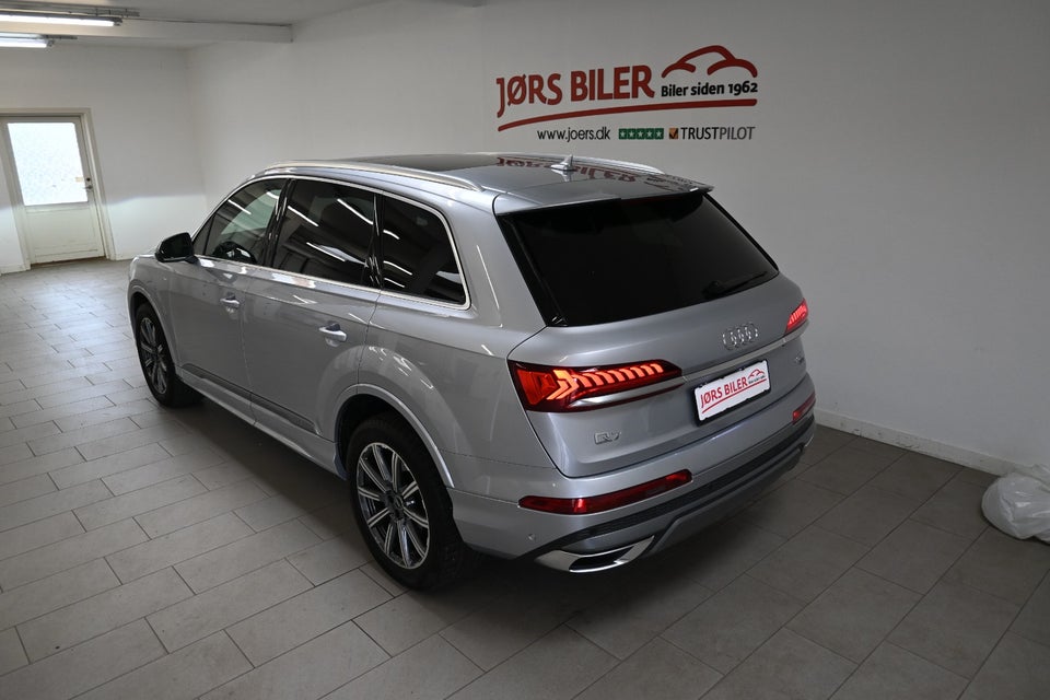 Audi Q7 50 TDi S-line quattro Tiptr. 5d