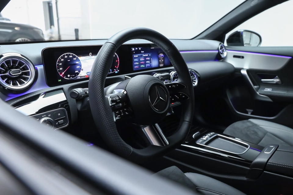 Mercedes A200 d 2,0 AMG Night Edition aut. 5d