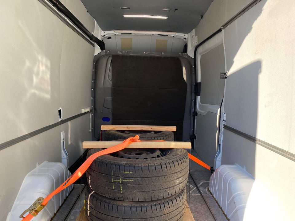 Ford Transit 350 L2 Van 2,0 TDCi 130 Trend aut. H3 FWD