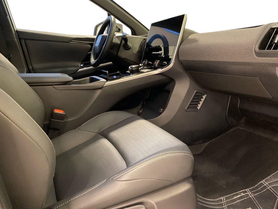 Toyota bZ4X Executive 5d