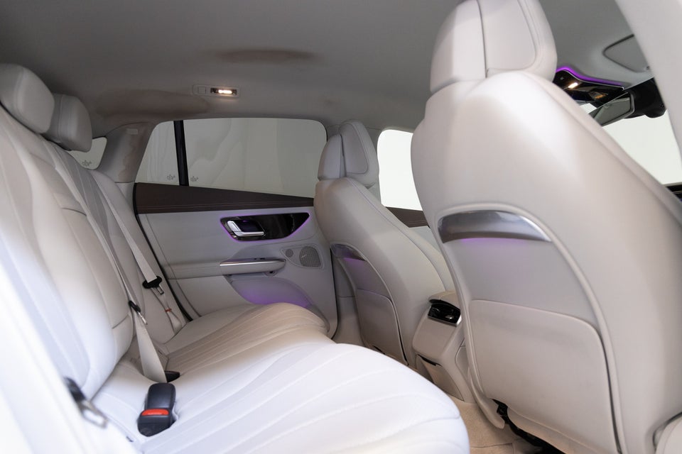 Mercedes EQE350 AMG Line 4d