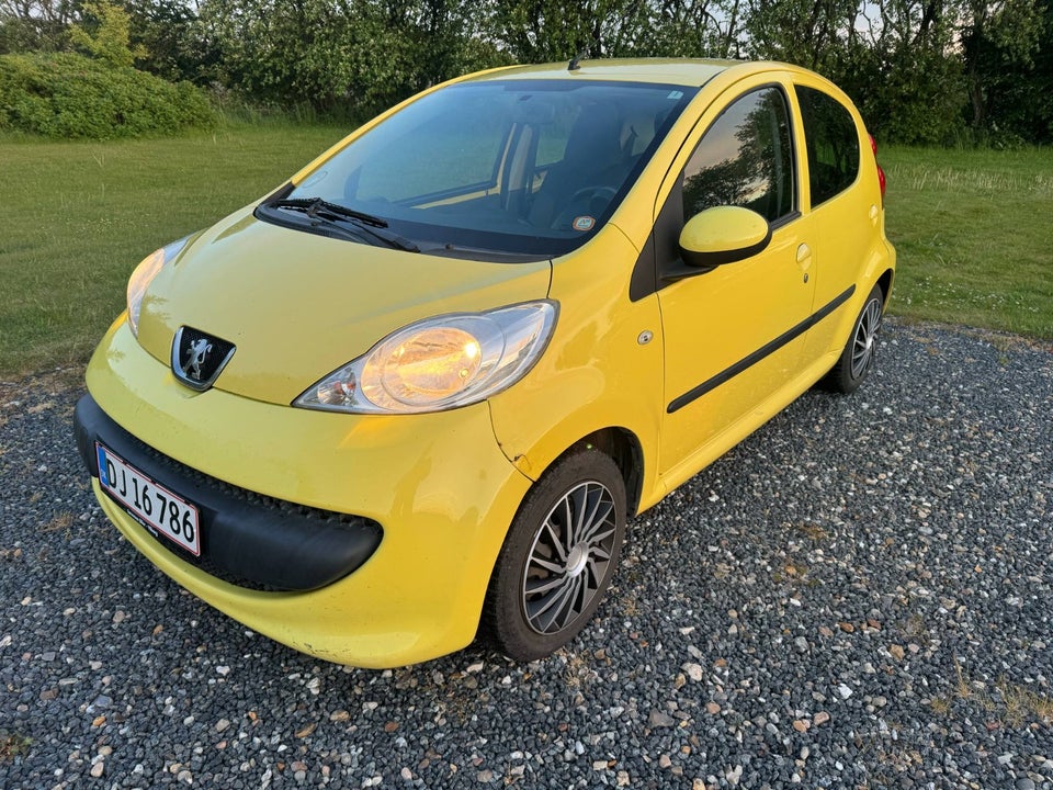 Peugeot 107 1,0 Trendy 5d